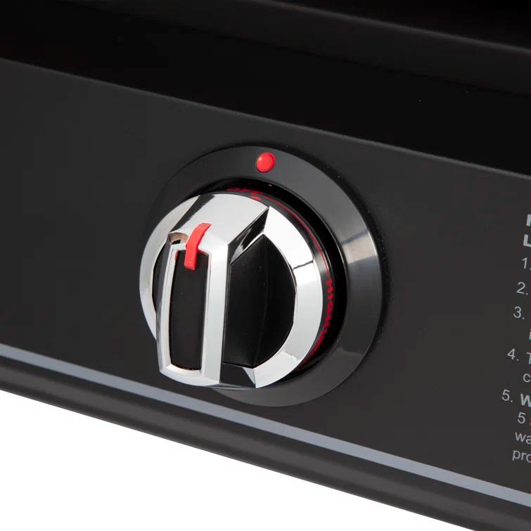 Cuisinart ® 17" Tabletop Gas Griddle with Hood