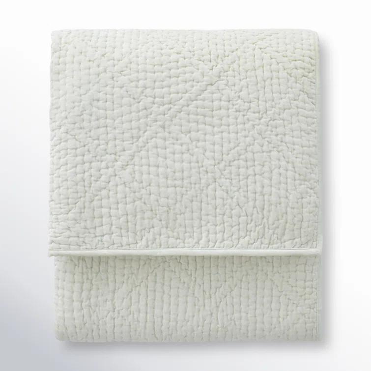 Parisienne Velvet Quilt