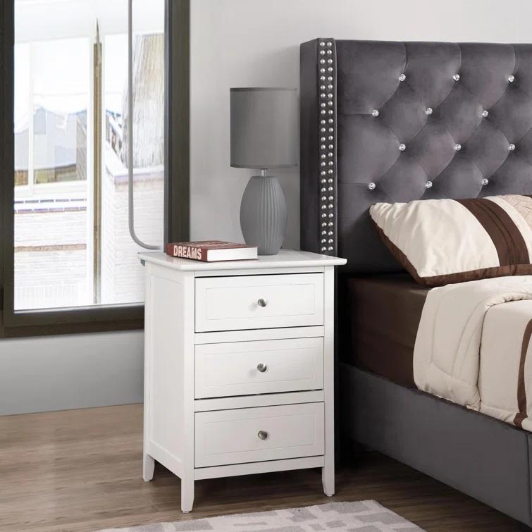 Daniel 19'' W Nightstand