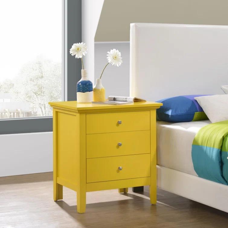 Glory Furniture Hammond 3 - Drawer Nightstand Bed Side Table Wood Nightstand Small Bedside Table And Dresser