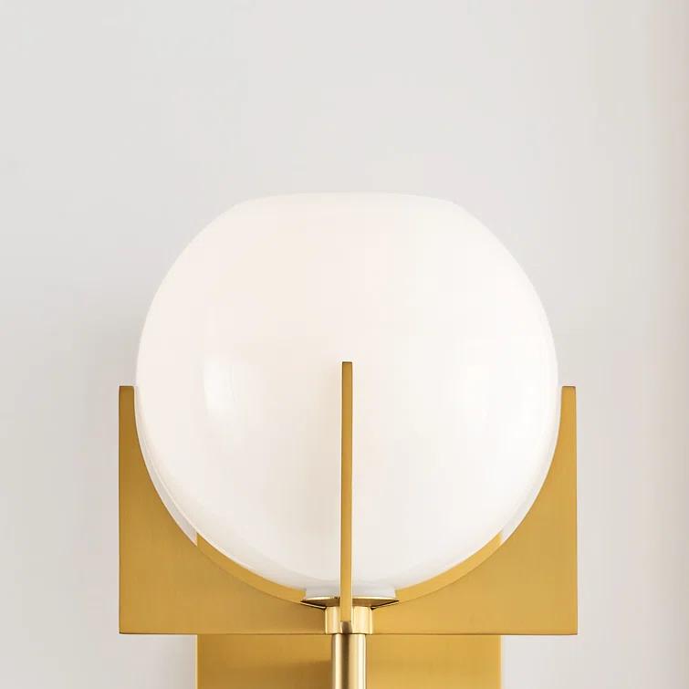 Sadaris 1 - Light Dimmable Armed Sconce