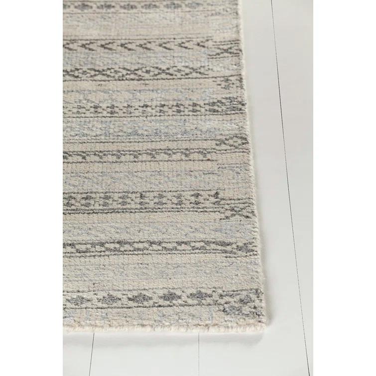 Isla Hand-Knotted Cream/Gray Area Rug