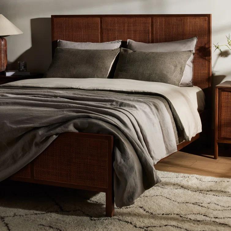 Sydney Bed