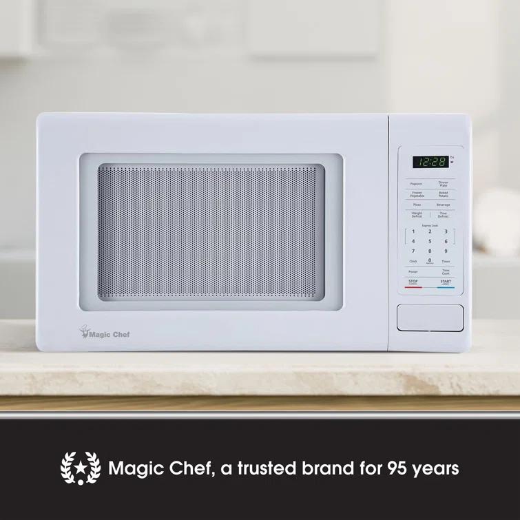 Magic Chef 0.9 Cubic Feet 900 Watt Countertop Microwave
