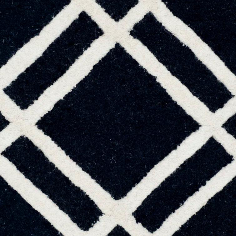 Deedgra Hand Tufted Wool Geometric Rug