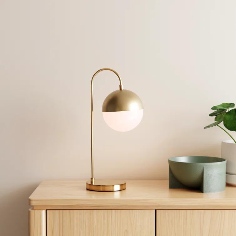 Gareth Metal Arched Lamp
