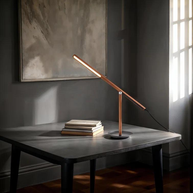 Dris Adjustable Desk Lamp