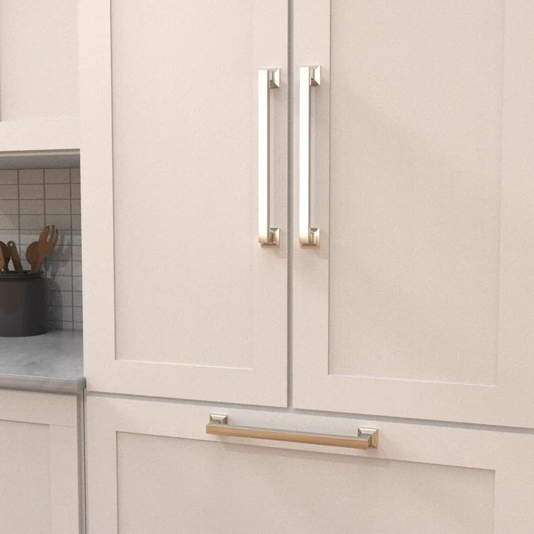 Studio Collection Appliance Pull
