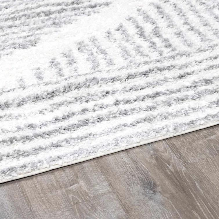 Union Rustic Hrinda Indoor Rug
