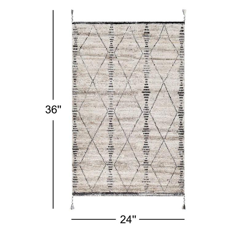 Risa Indoor / Outdoor Rug - 2' x 3'
