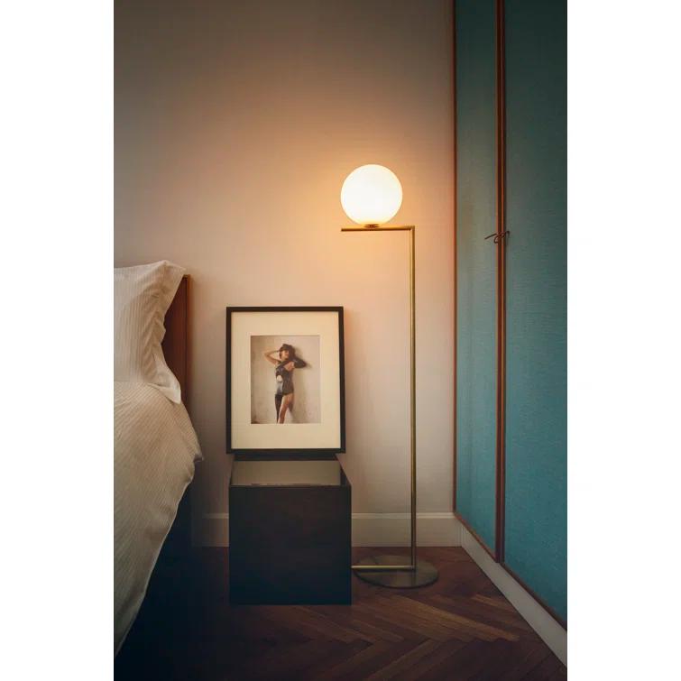 IC Task Floor Lamp