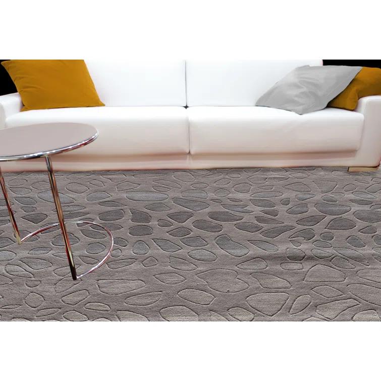 Cobos Animal Print Handmade Tufted Wool Silver Area Rug