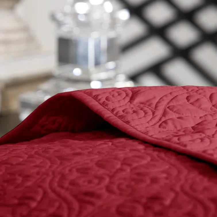 Quebec Reversible Bedspread Set