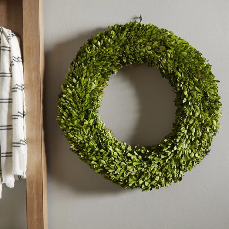 Plum & Post Boxwood Wreath 12"