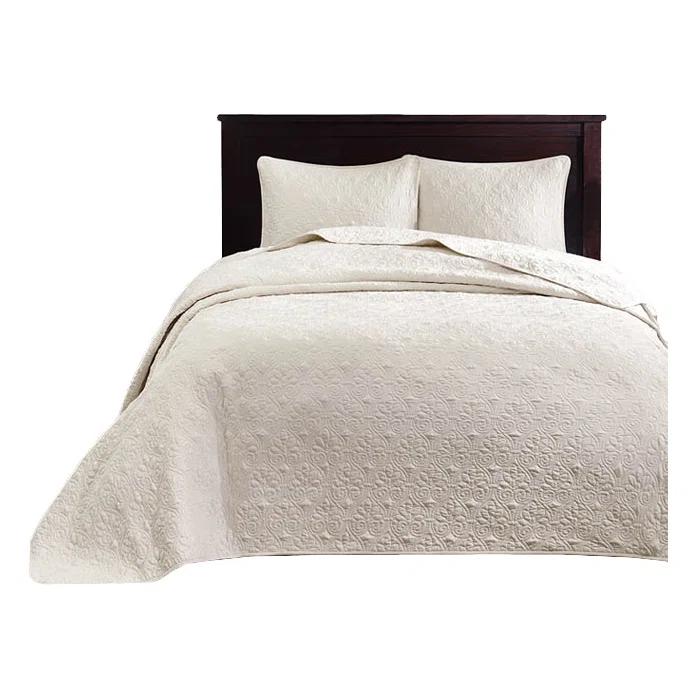 Quebec Reversible Bedspread Set