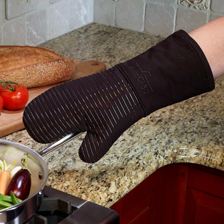 All-Clad Oven Mitt