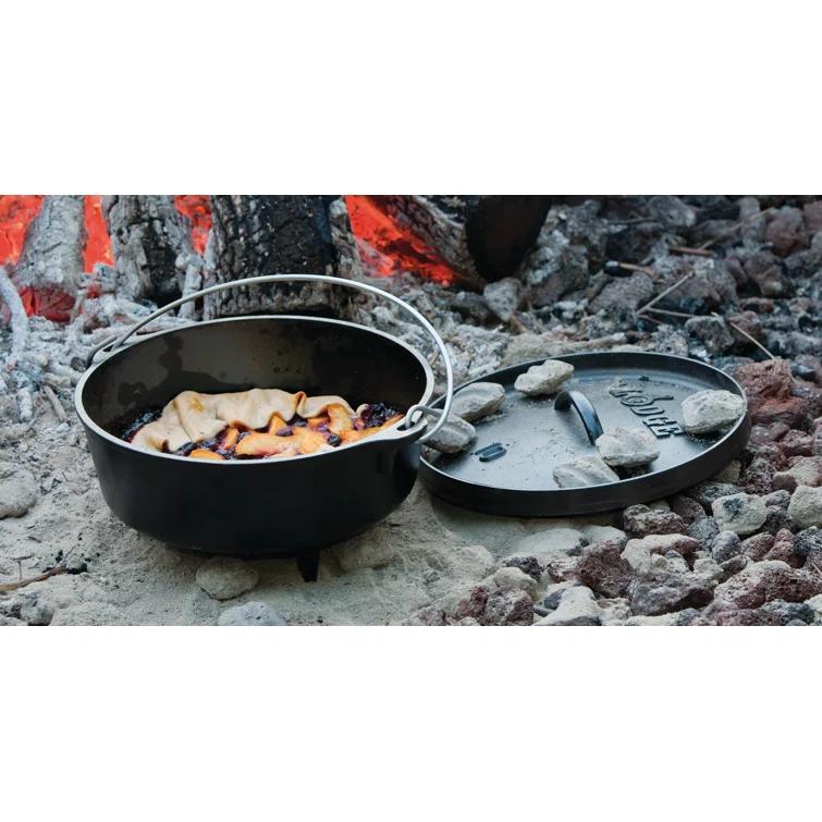 Lodge Lodge Cast Iron Camp Dutch Oven