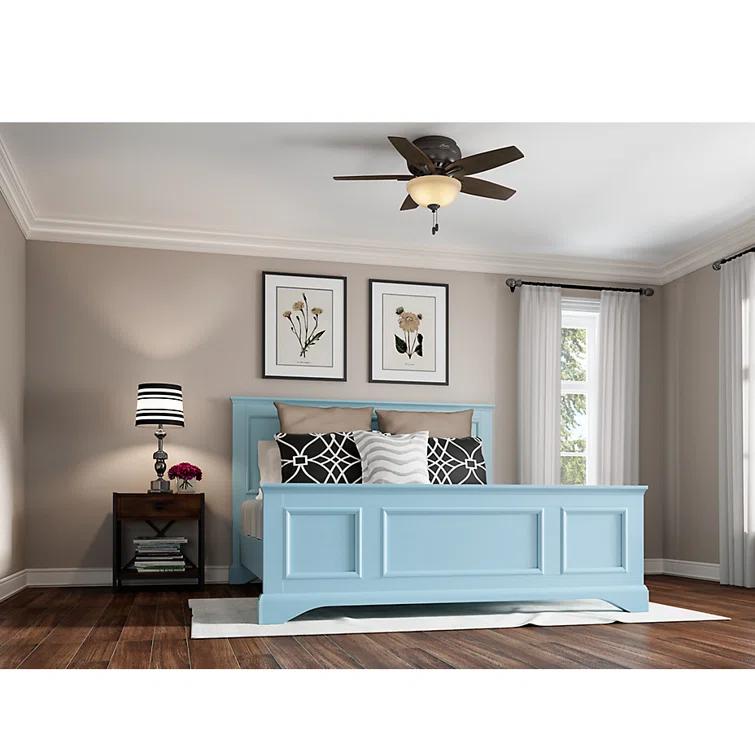 Hunter Fan Newsome 42" 5 - Blade Traditional Flush Mount Indoor Ceiling Fan with Lights and Pull Chains