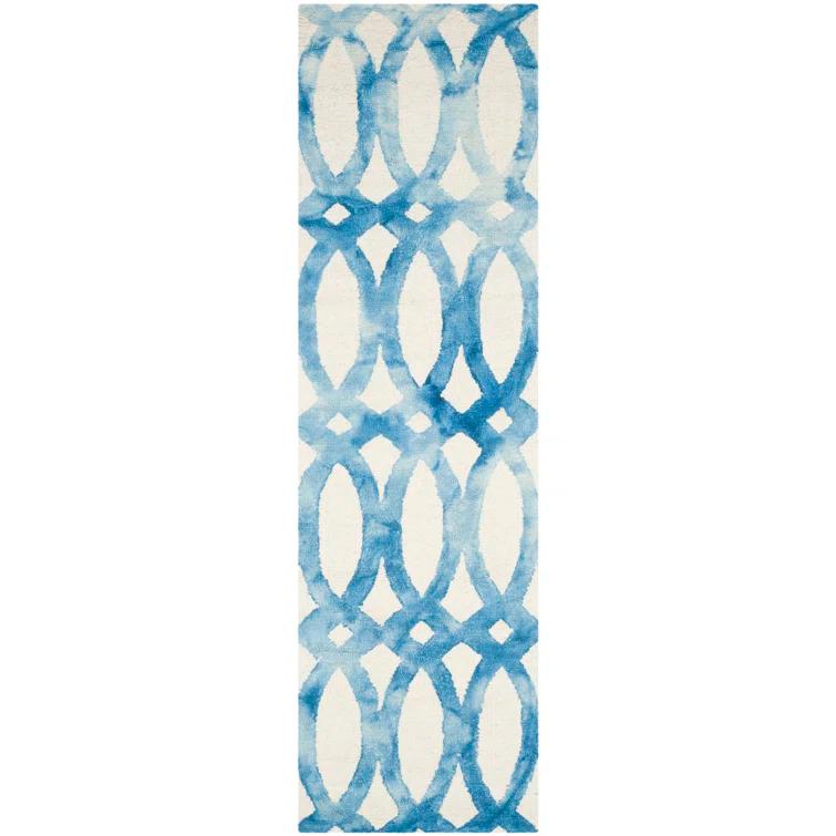 Amekia Hand Tufted 80% Wool, 20% Cotton Geometric Rug