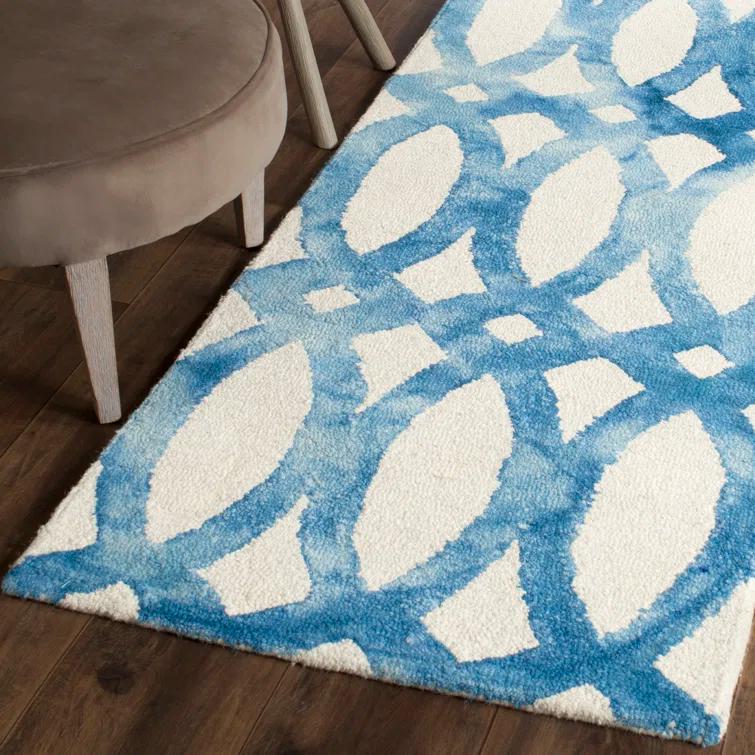 Amekia Hand Tufted 80% Wool, 20% Cotton Geometric Rug
