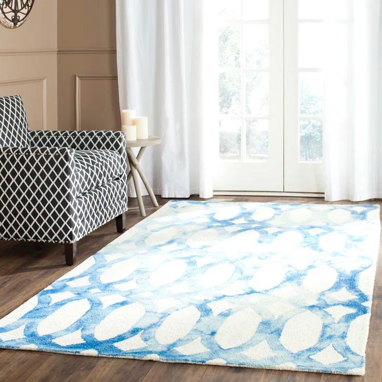 Amekia Hand Tufted 80% Wool, 20% Cotton Geometric Rug