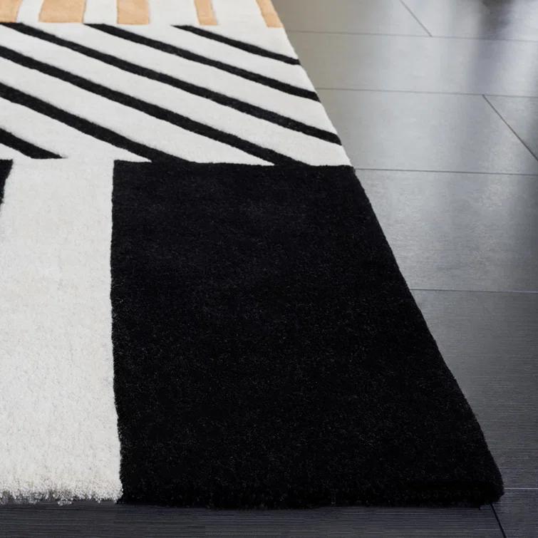 Tripoli Handmade Wool Ivory/Black/Pink Rug