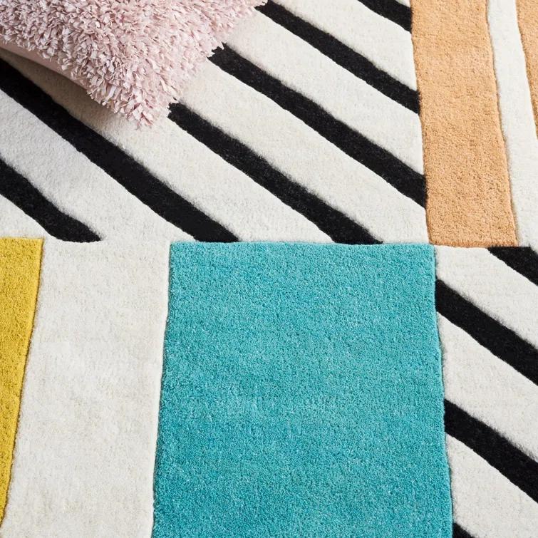 Tripoli Handmade Wool Ivory/Black/Pink Rug