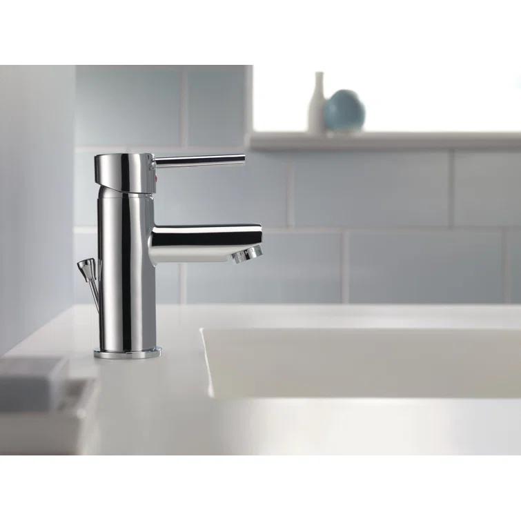 Trinsic Single Hole Bathroom Faucet with Drain Assembly, Single Handle Bathroom Sink Faucet