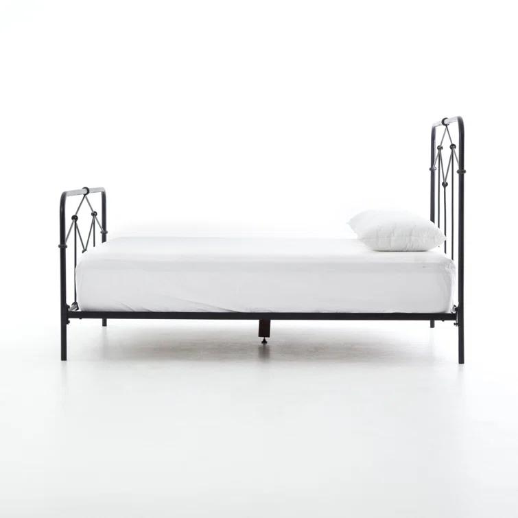 Maddie Bed - Black / Twin