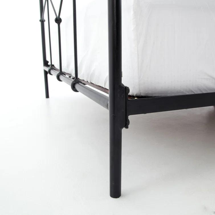 Maddie Bed - Black / Twin