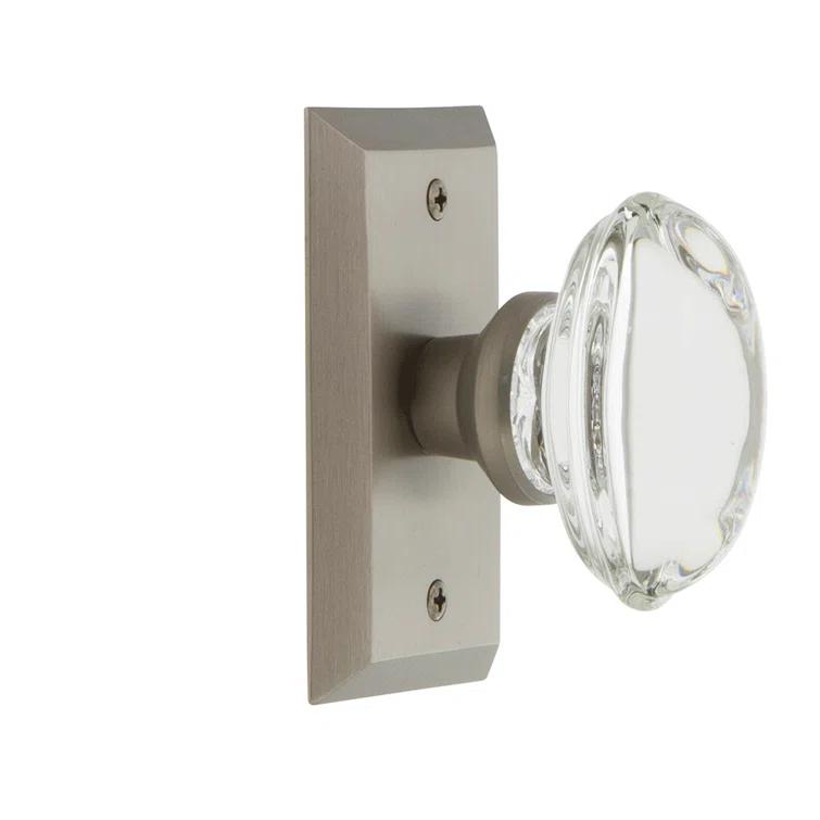 Studio Plate with Oval Clear Crystal Door Knob