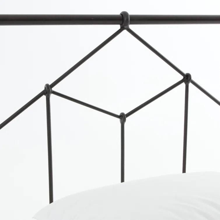 Maddie Bed - Black / Twin