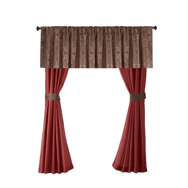 Madison Park Essentials Jacquard Traditional 24 Piece Room in a Bag