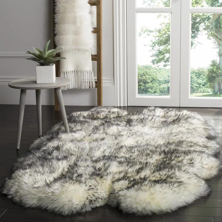 SAFAVIEH Sheep Skin Tiana Animal Area Rug, Ivory/Smoke Grey, 5'5" x 7'7"