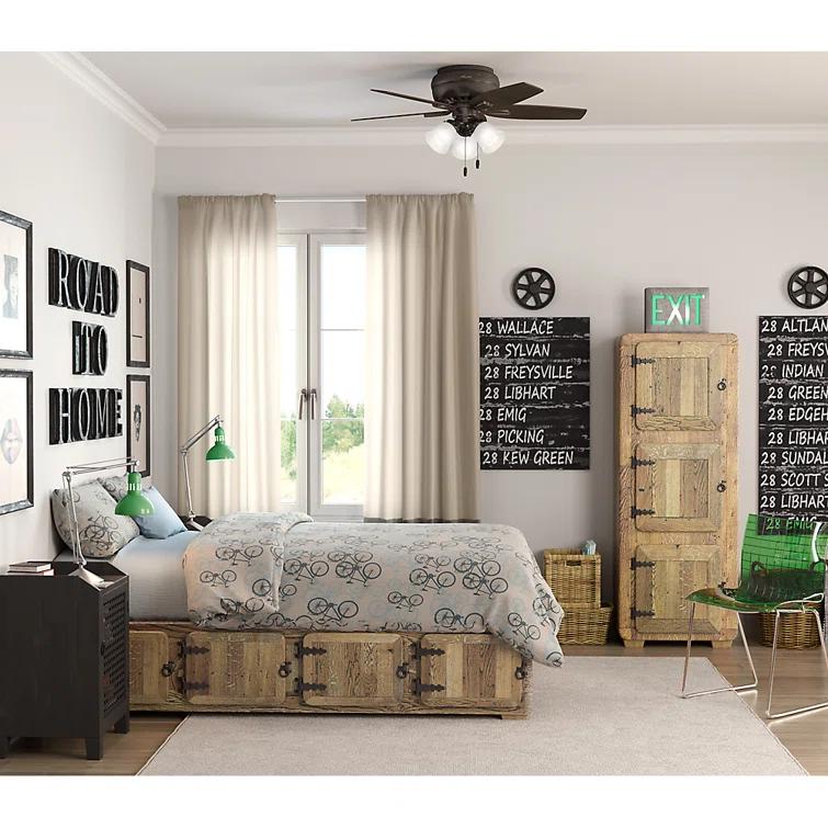 Hunter Fan Newsome 42" 5 - Blade Traditional Indoor Flush Mount Ceiling Fan with Lights and Pull Chains