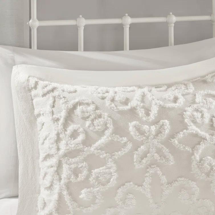 Kelly Clarkson Home Emberly Tufted 100% Cotton Sateen Coverlet Set in Farmhouse Style