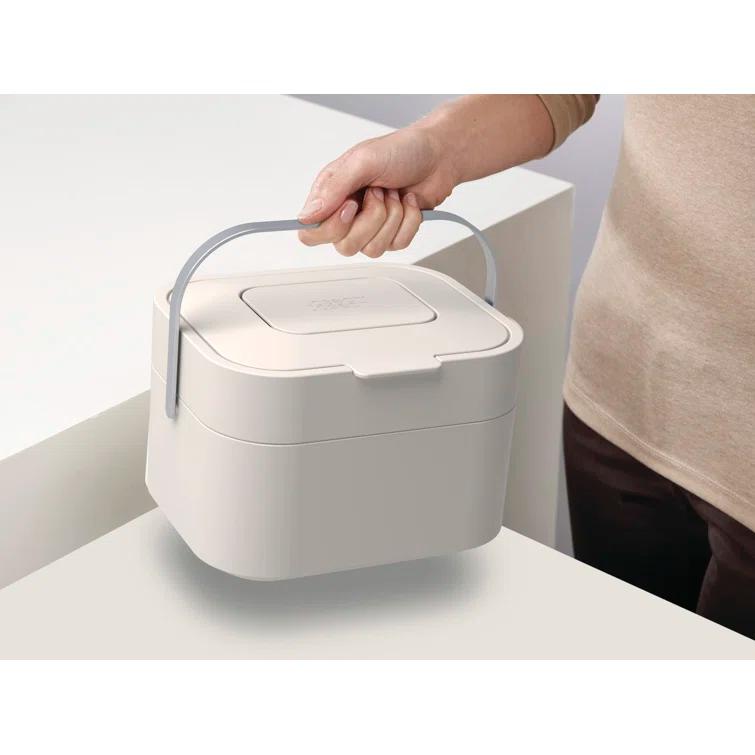 Joseph Joseph Stack 4-liter Food Waste Compost Caddy (1 US Gallon)