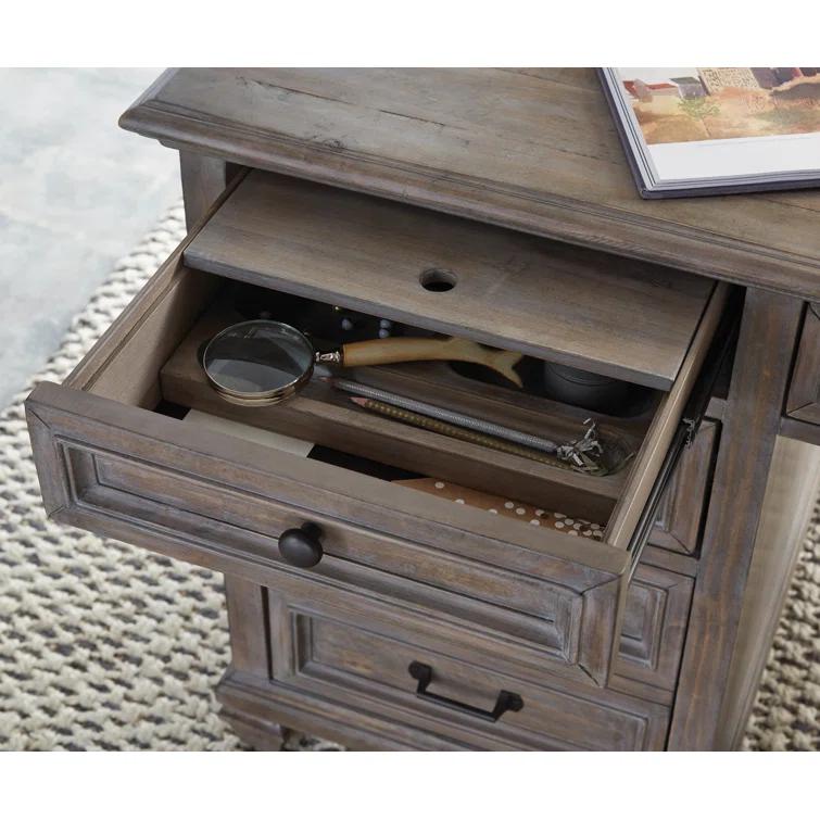Kerey Executive Desk