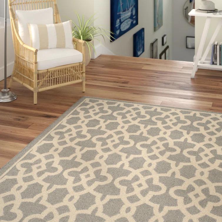 Courtyard Performance Chevron Rug