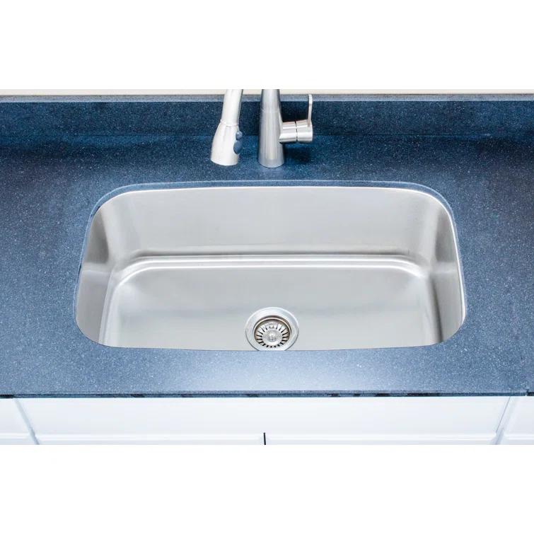 Craftsmen Series 31.5'' L Undermount Single Bowl Stainless Steel Kitchen Sink