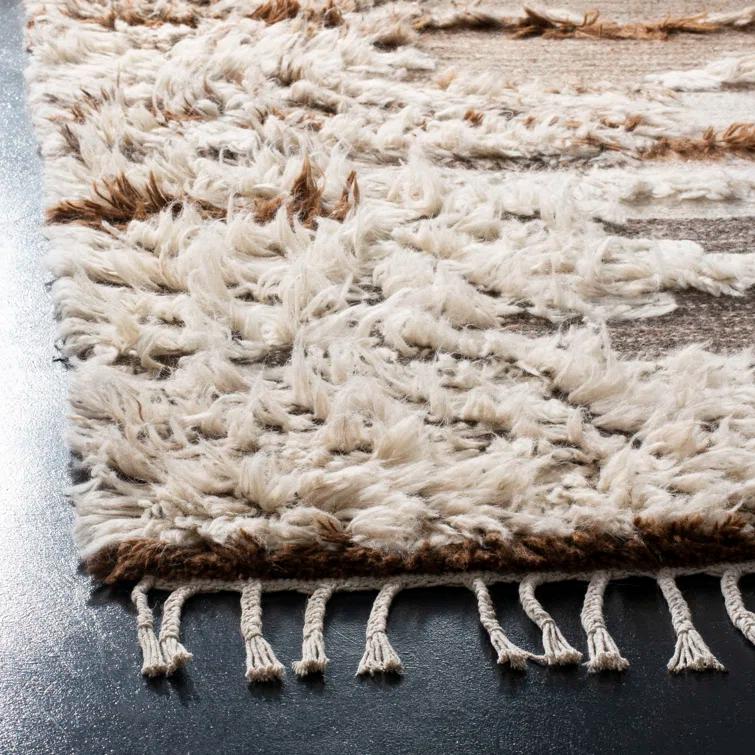 Alimatou Hand Knotted Wool/Cotton Abstract Rug in Gray/Brown