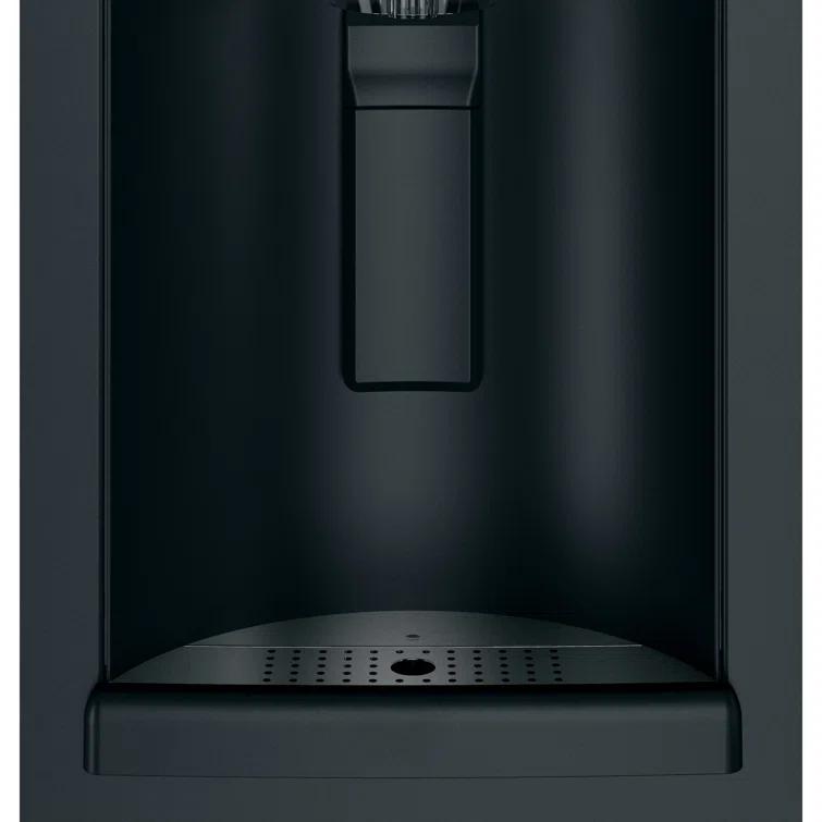 Café Café 36" French-Door 27.8 cu. ft. Smart Refrigerator with Hot Water Dispenser CFE28TP3MD1