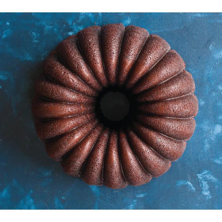 Nordic Ware Nordic Ware Non-Stick Round Elegant Party Bundt Cake Pan