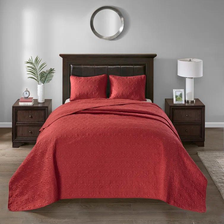 Quebec Reversible Bedspread Set