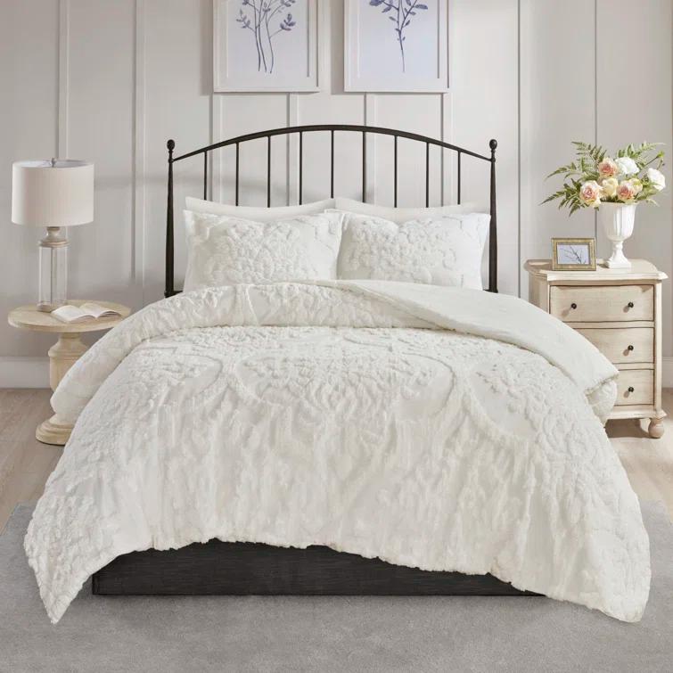 Madison Park Viola Tufted Cotton Chenille Damask 3 Piece Comforter Set