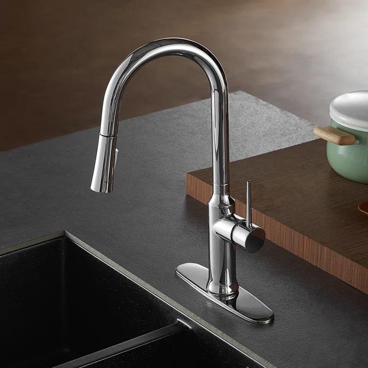 Kingston Brass New York Single-Handle Pull-Down Kitchen Faucet