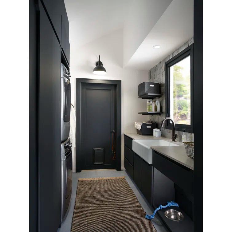 Whitehaven® 33" x 22" Self-Trimming Under-Mount Single-Bowl Kitchen Sink with Tall Apron