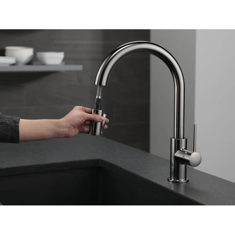 Trinsic Pull Down Sprayer Kitchen Sink Faucet, Single Handle Kitchen Faucet