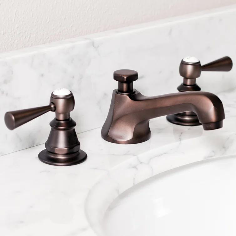 Carlson Widespread Bathroom Faucet with Drain Assembly