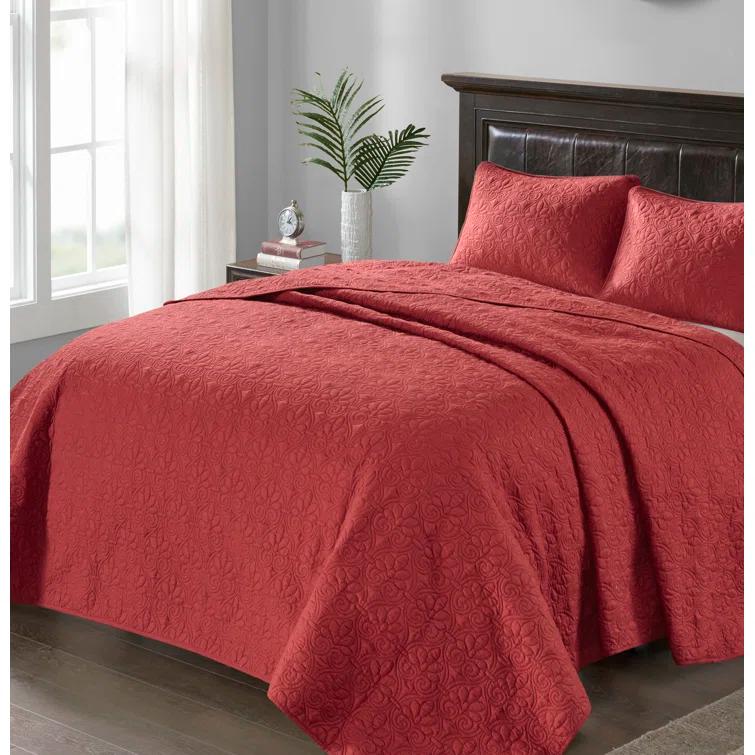 Quebec Reversible Bedspread Set